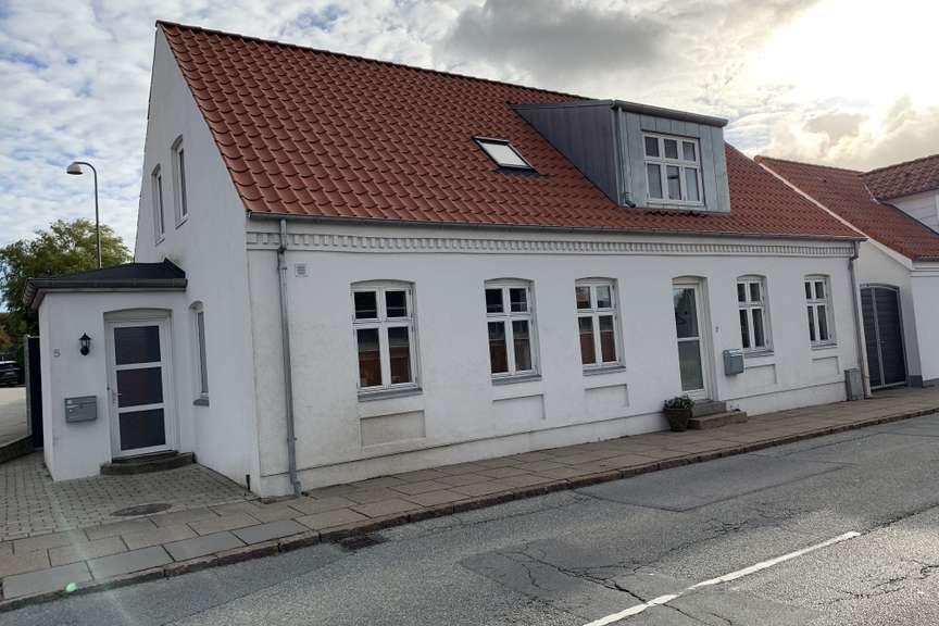 Det hvide byhus på Vendelbogade 5 og 7